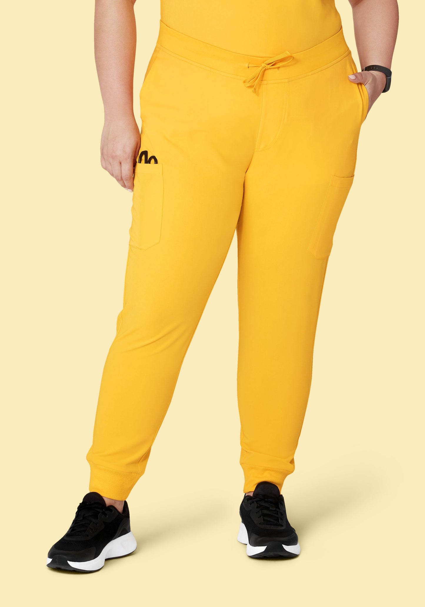 9 Pocket Joggers Daffodil